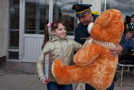 Девочка спасла ребенка
