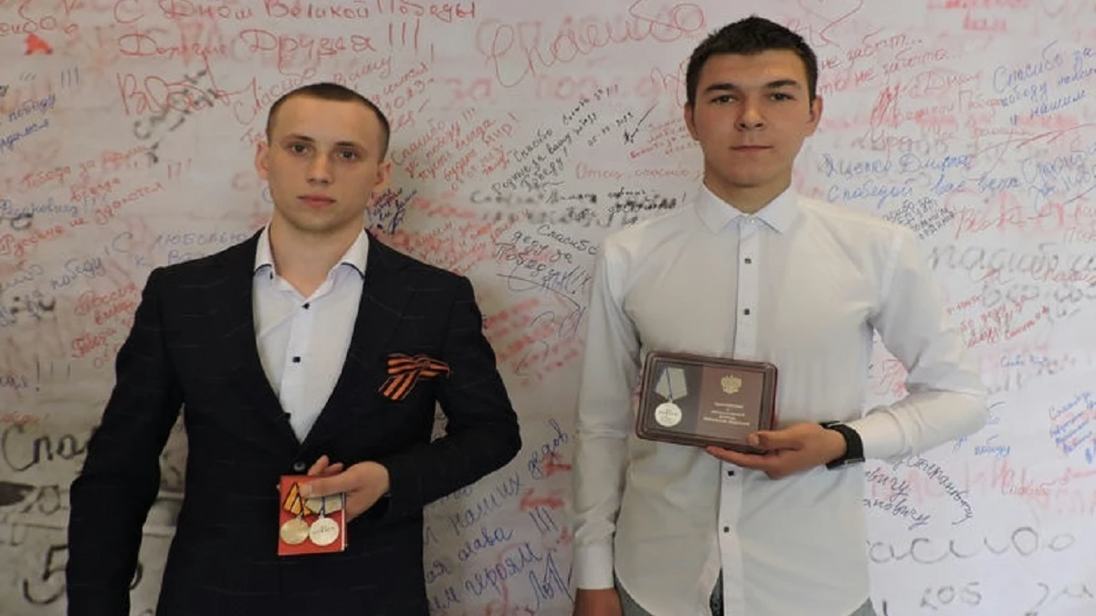 Фото: Михаил Николаев (слева) и Николай Рахубенко / автор фото: Анна Зубарева (VN.ru)