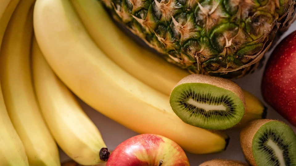 Бананы : благодаря калию и триптофану, эти фрукты улучшают настроение и предотвращают депрессию. Фото: pixabay.com