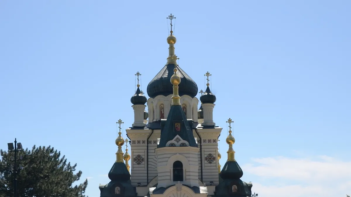 Посещение храма считается одной из самых главных традиций во многие православные праздники. Фото: Pixabay.com