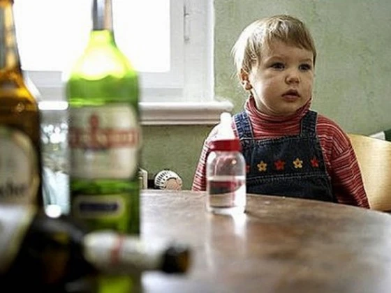 У детей алкоголиков почти нет шансов на светлое будущее У детей алкоголиков почти нет шансов на светлое будущее
