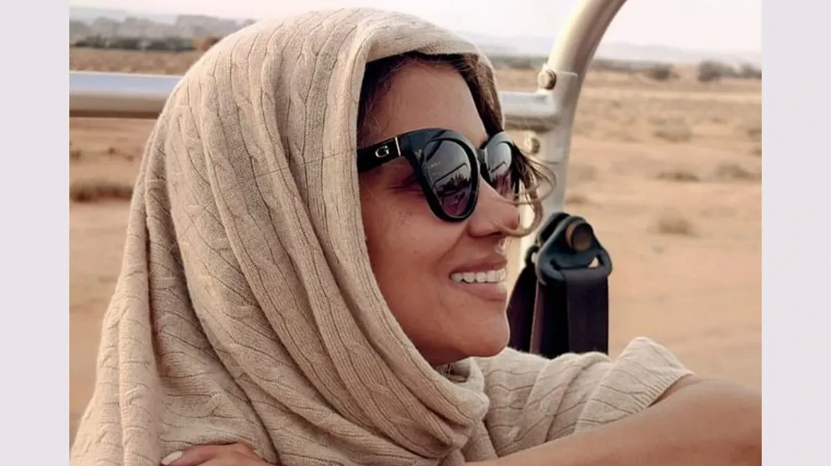 Она также порадовала поклонников еще одним великолепным снимком в пустыне, продемонстрировав свои безупречные черты лица. Фото: Холли Берри/Instagram*