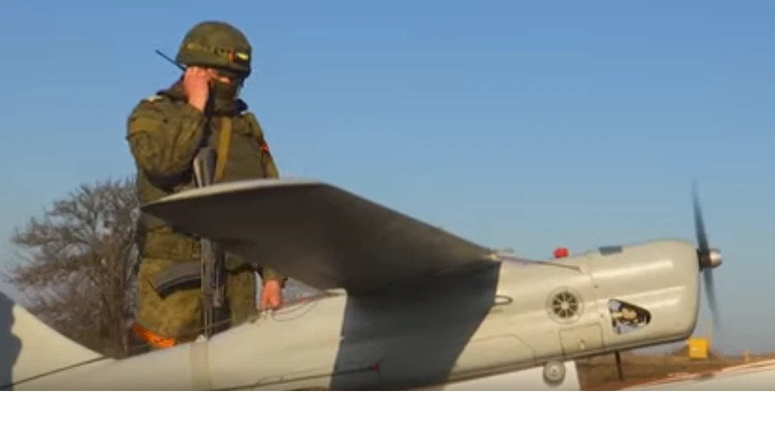 Минобороны России показало на видео, как работают беспилотные летательные аппараты «Орлан 10»