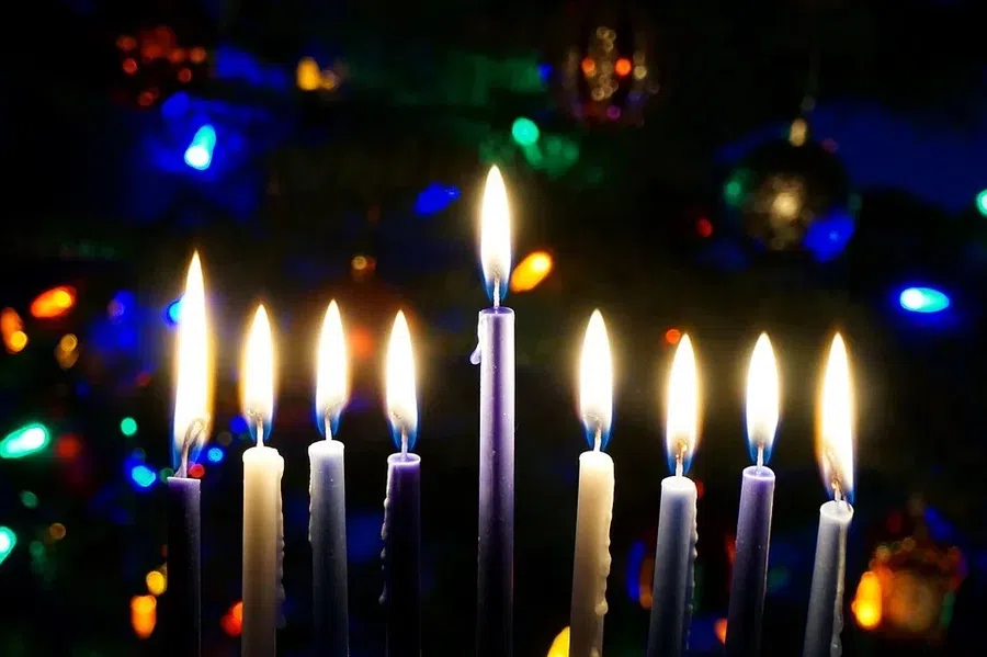 Праздник свечей принято отмечать пышными застольями и разнообразными угощениями.