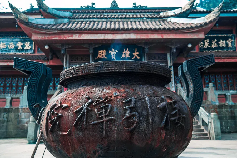 Китайский любовный гороскоп: романтические перспективы для каждого в 2022 году