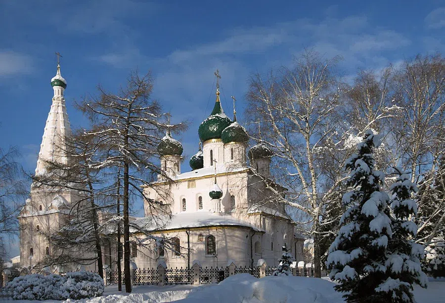 церковь, зима