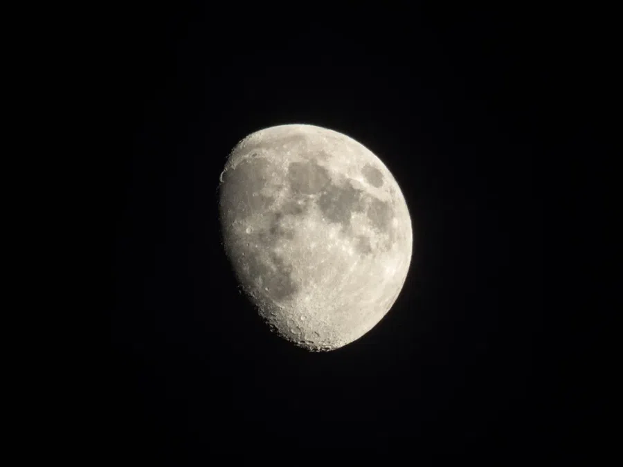 В определенные дни лунного календаря Луна позволяет жителям Земли проводить мистические ритуалы. Фото: Pxfuel.com
