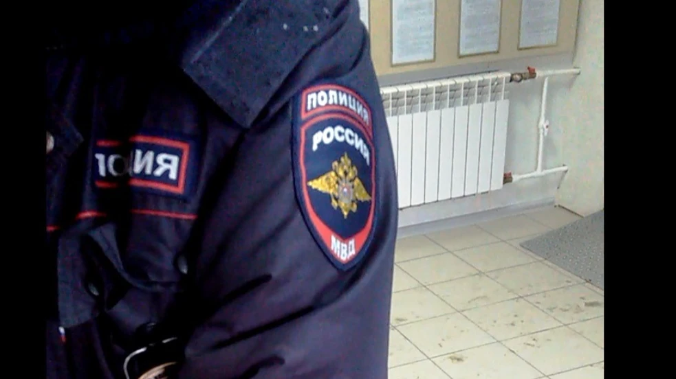В р. п. Линево Искитимского района 42-летняя воровка похитила из квартиры кошелек с 13 тыс. рублей. Ее оперативно задержали