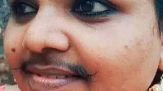 Женщина из Индии отрастила усы и напрочь отказывается сбривать их
