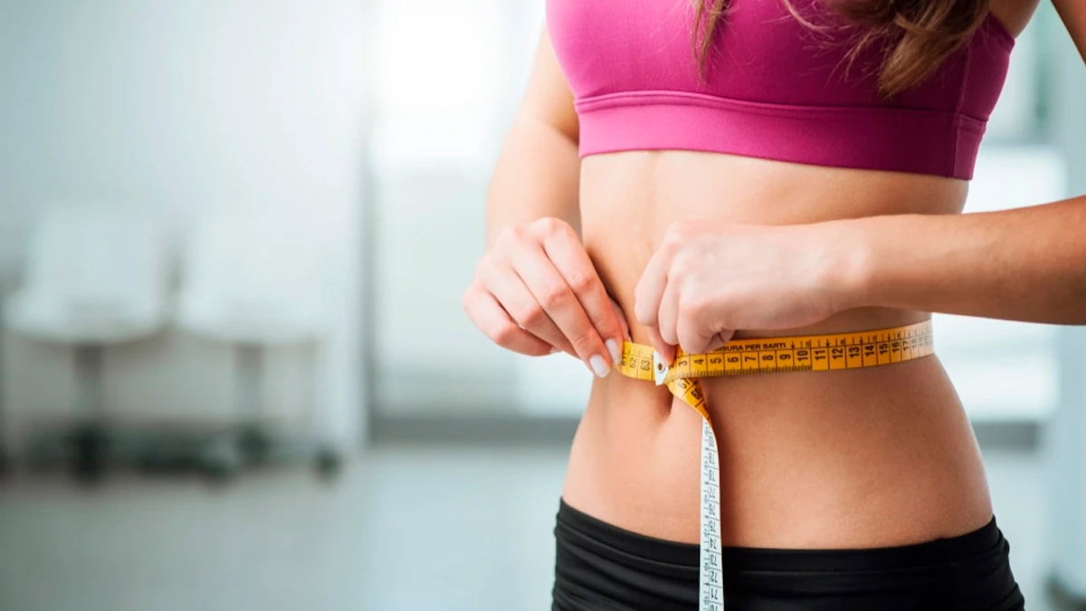 Жир на животе уменьшается, когда вы худеете в целом. Фото: Тhesun.co.uk