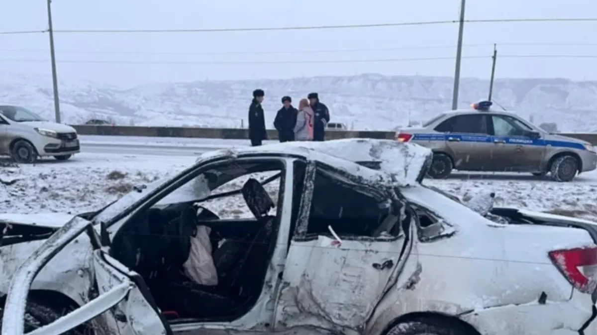 В Карачаево-Черкессии 4 человека погибли в ДТП. В момент аварии они вели стрим в соцсетях