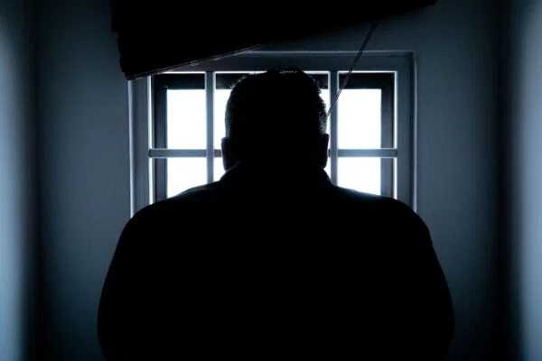 Задержано 10 человек