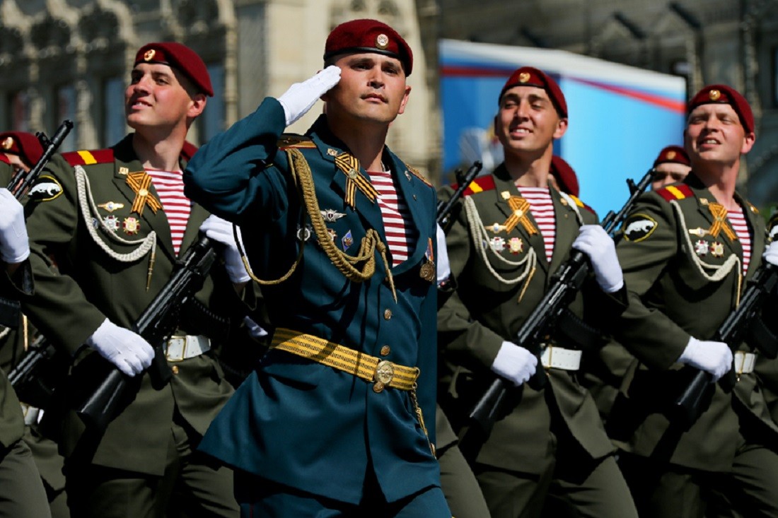 5 мая 2016 г. Парадная форма ВВ. Гвардейцы России. ВВ на параде. Российская армия парад.