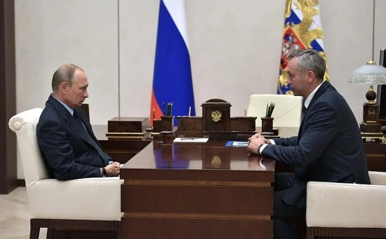 Встреча Владимира Путина с Андреем Травниковым, на которой обсуждалась его новая должность