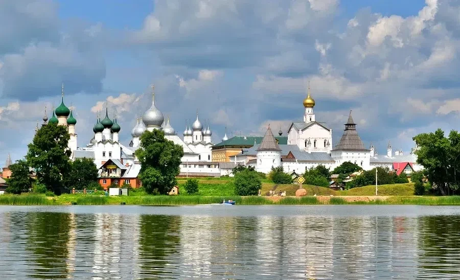На Руси считали, что какая будет погода на день Покрова Пресвятой Богородицы, такой будет и зима.
