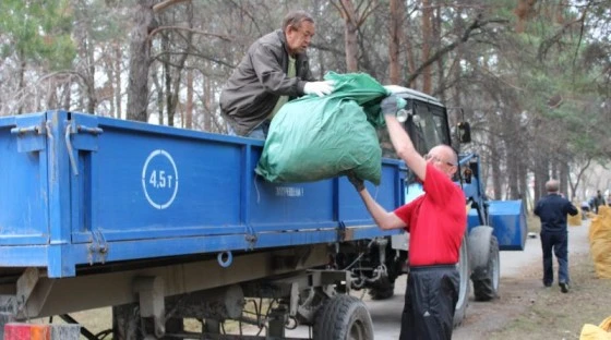 Субботник в Искитиме 