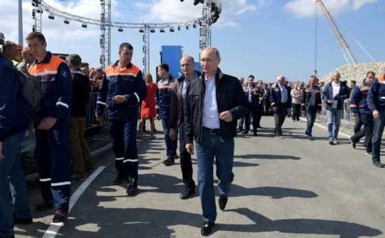 Владимир Путин открыл 15 мая Крымский мост Владимир Путин открыл 15 мая Крымский мост