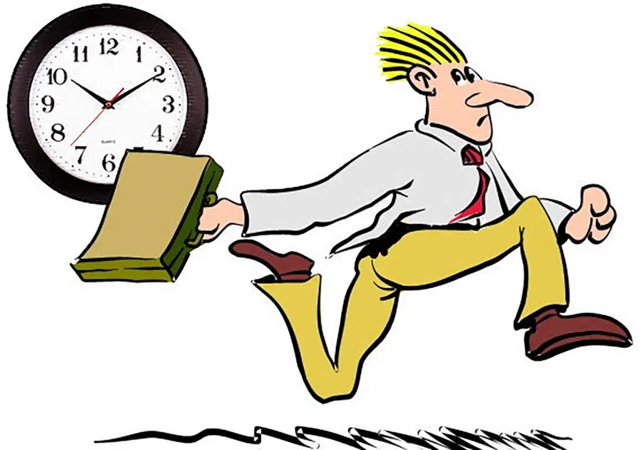 Быть опоздавшим на английском. Опаздывающий человек. Опоздал на работу. Не опаздывать. Человек спешит.