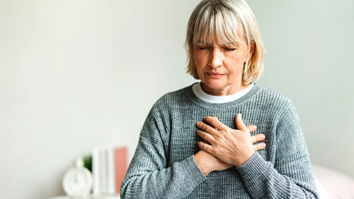 Симптомы, похожие на грипп, могут говорить о болезни сердца: головная боль и боль в горле могут оказаться признаками миокардита