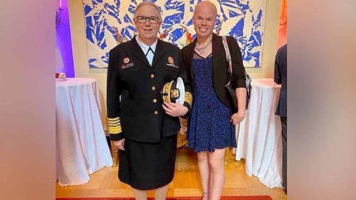 «Вот почему весь мир смеется над нами»: в США женщина-трансгендер Рейчел Левин дослужилась до звания первый адмирал, американцы подняли ее на смех – фото