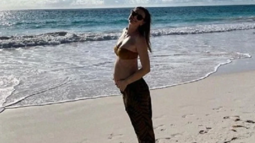 Мария Шарапова продемонстрировала, что скоро станет матерью. Фото: Соцсети Марии Шараповой