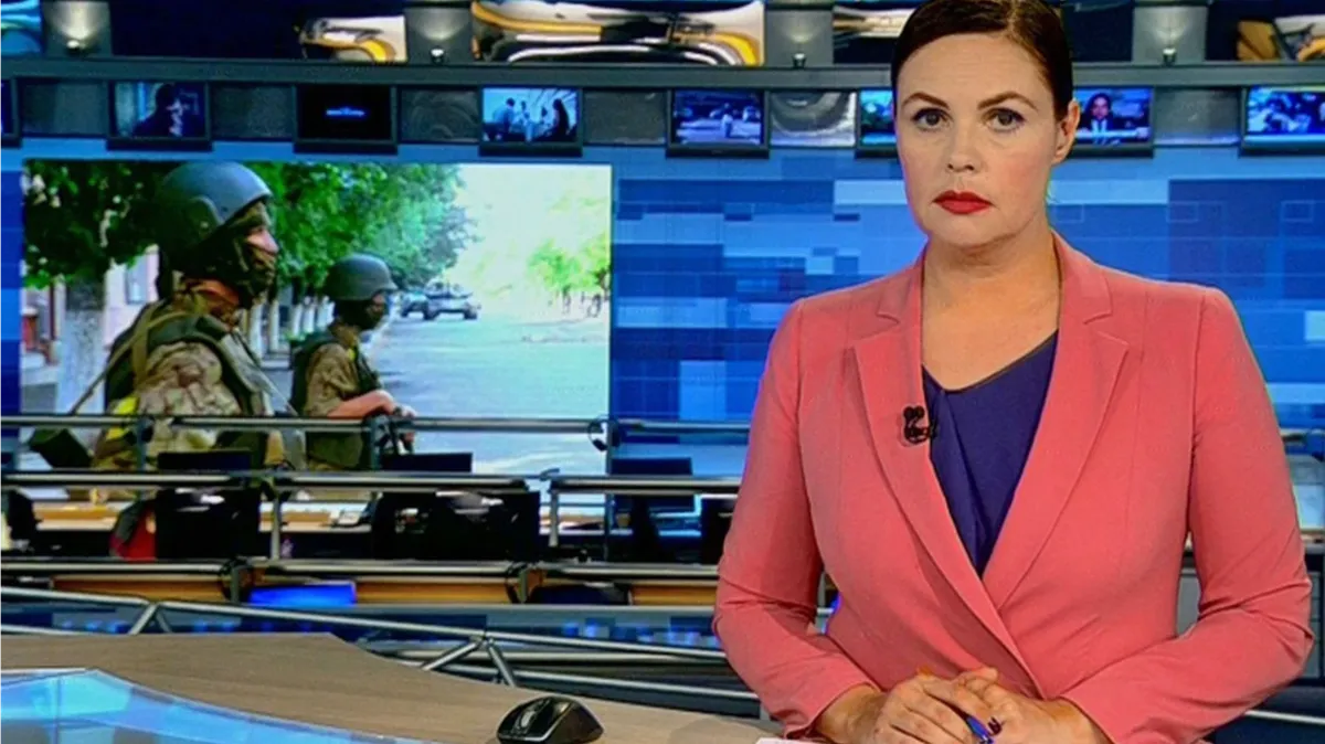 Телеведущую Первого канала Екатерину Андрееву обнаружили около «болота». Россияне завили, что она «вся зеленая и опухшая» - фото