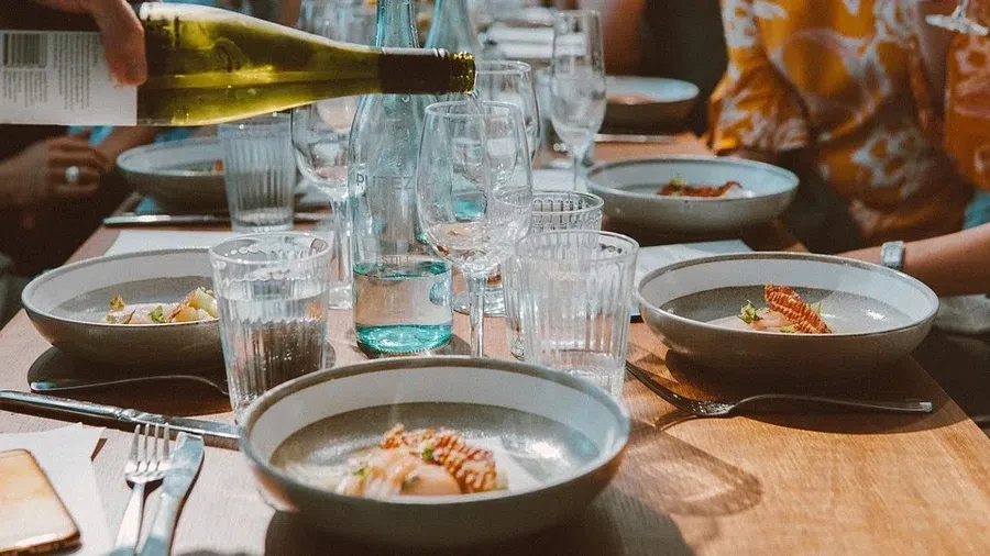 Приготовлению вкусных блюд на новогодний стол всегда нужно уделять должное внимание. Фото: Pixabay