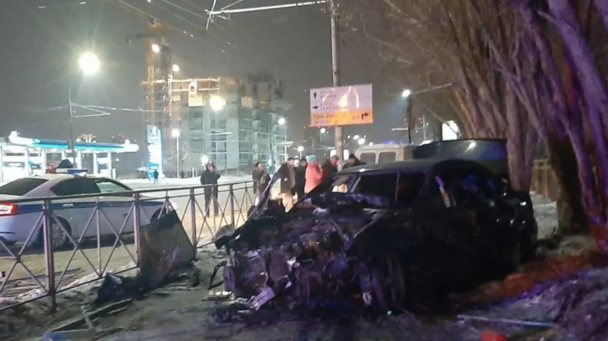 19-летняя девушка-водитель сгорела заживо в своем автомобиле в Новосибирске