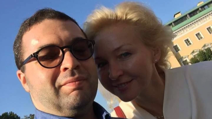 В Московской области нашли тела бизнесмена и его жены. Убийство пары загадочно – на стене нашли нарисованные кровью сердца