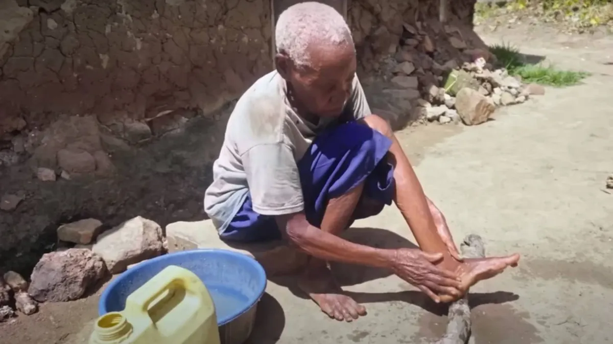 123-летняя девственница из Руанды попросила помочь найти ей жениха
