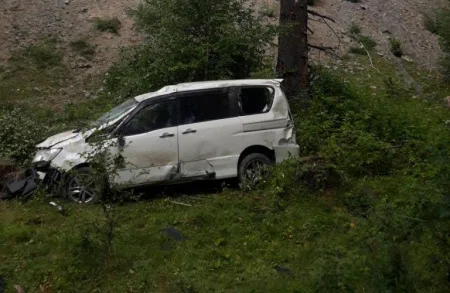 Четыре человека попали в больницу после ДТП