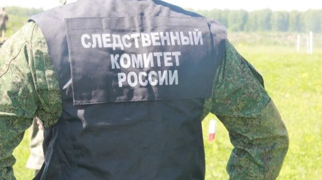 В Нижней Ельцовке под Новосибирском обнаружили висящего мертвого мужчину. Тело висело вблизи со старым лагерем
