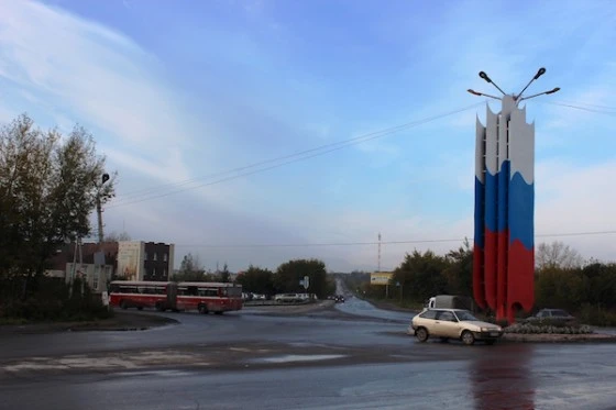 Триколор останется на своем месте