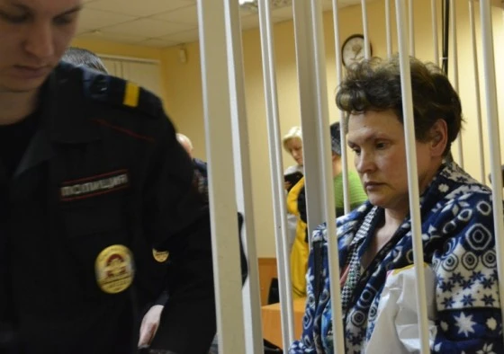 власенко арест Ирина Власенко в суде