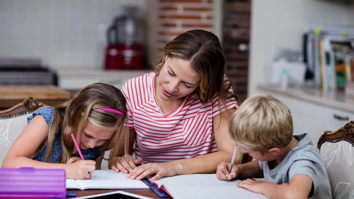 Что сделать родителям, чтобы ребенок делал уроки самостоятельно: как самим себя научить не вмешиваться в домашние уроки и как правильно проверять домашку  