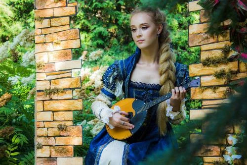 Елена Иванова прошла во второй этап конкурса