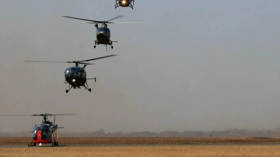 Три вертолета везли медикаменты и боеприпасы, а также хотели эвакуировать раненных. Фото: pixabay.com 