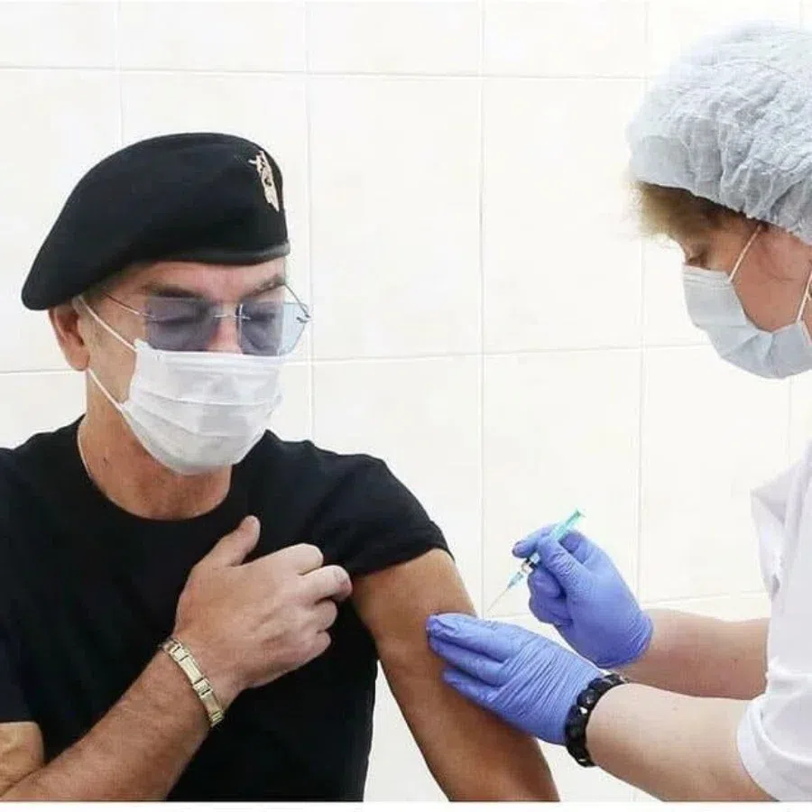 Боярского выписали из больницы: Актер заразился коронавирусом после прививки