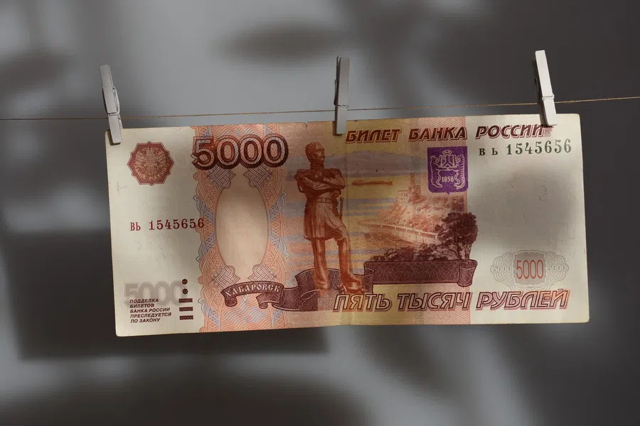 Перед Новым годом россиянам выплатят пенсии, зарплату за январь, премии и пособия