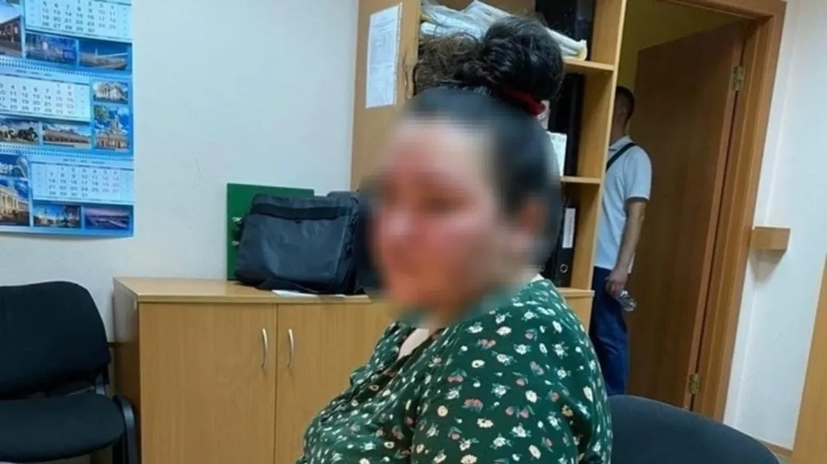 В Тюмени стримерша в прямом эфире угрожала сыну расправой — на мать завели уголовное дело