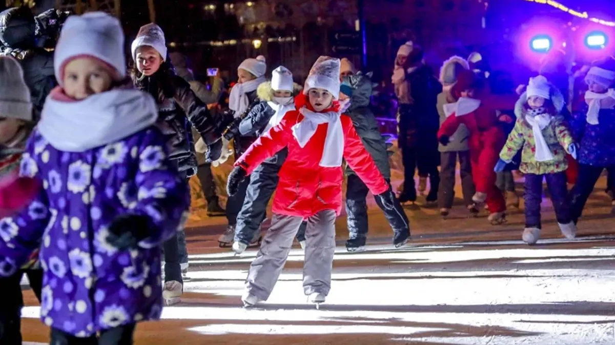 Искитимцы в новогодние праздники по достоинству оценили самый длинный каток в Новосибирске