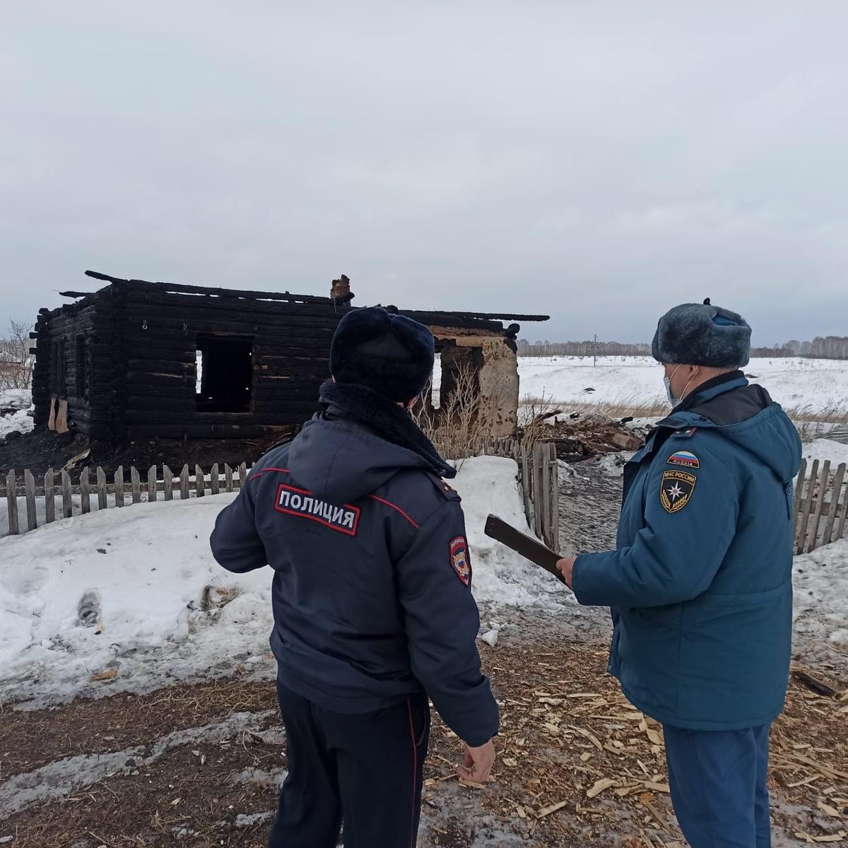 Новосибирская область новости сегодня происшествия. Следственно-Оперативная группа. Пожар в Сузуне. Пожар в Шарчино Сузунского района. Пожары в Новосибирской области 2022.