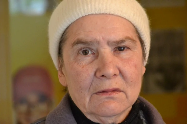 Сейчас Галина Догадкина почти ничего не видит, она полуслепая и полубомж Сейчас Галина Догадкина почти ничего не видит, она полуслепая и полубомж