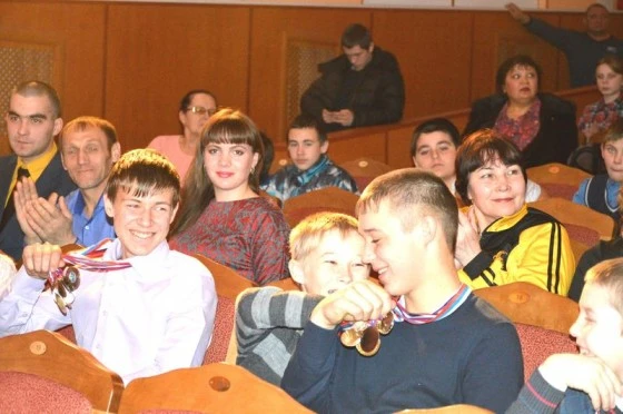 Лучших спортсменов наградили