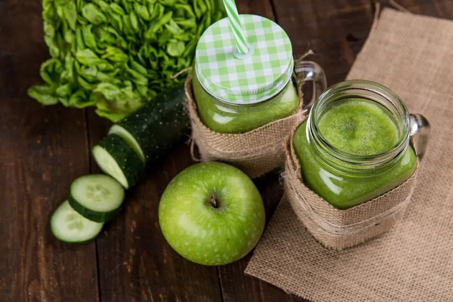 Зеленый напиток от висцерального жира: сок кориандра поможет вам за 5 недель