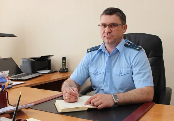 Прокурор Роман Гуляев стоит на защите прав искитимцев