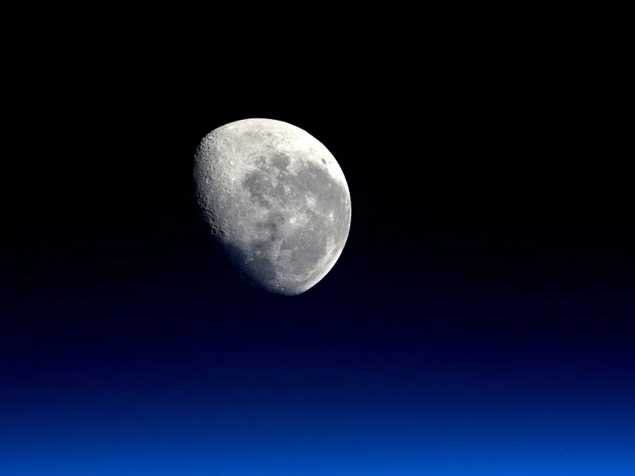 Как легко и просто загадать одно самое важное желание в Полнолуние Червя в Деве 18 марта 2022: особенности лунных суток и точное время обретения миром полной луны