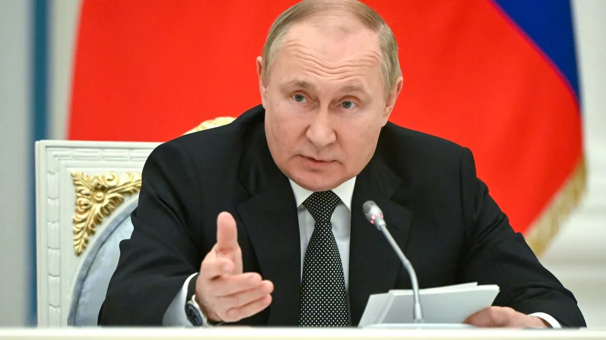 Путин поручил установить безвизовый режим с иностранцами