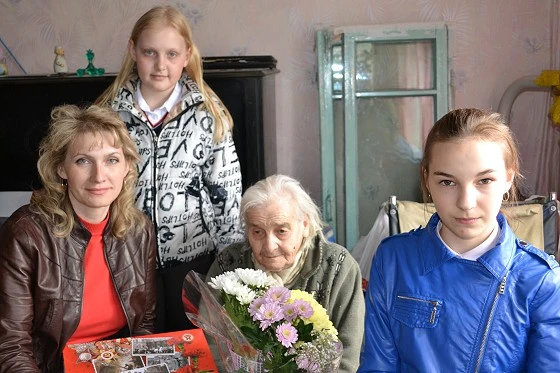 Гл. хранитель музея Евстафиева Т.А., Годунова Л.Л., Воспитанники музейной школы Вальгер М. и Балабко А.