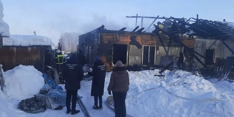После гибели маленьких детей и их матери на пожаре под Новосибирском СК возбудил дело о халатности